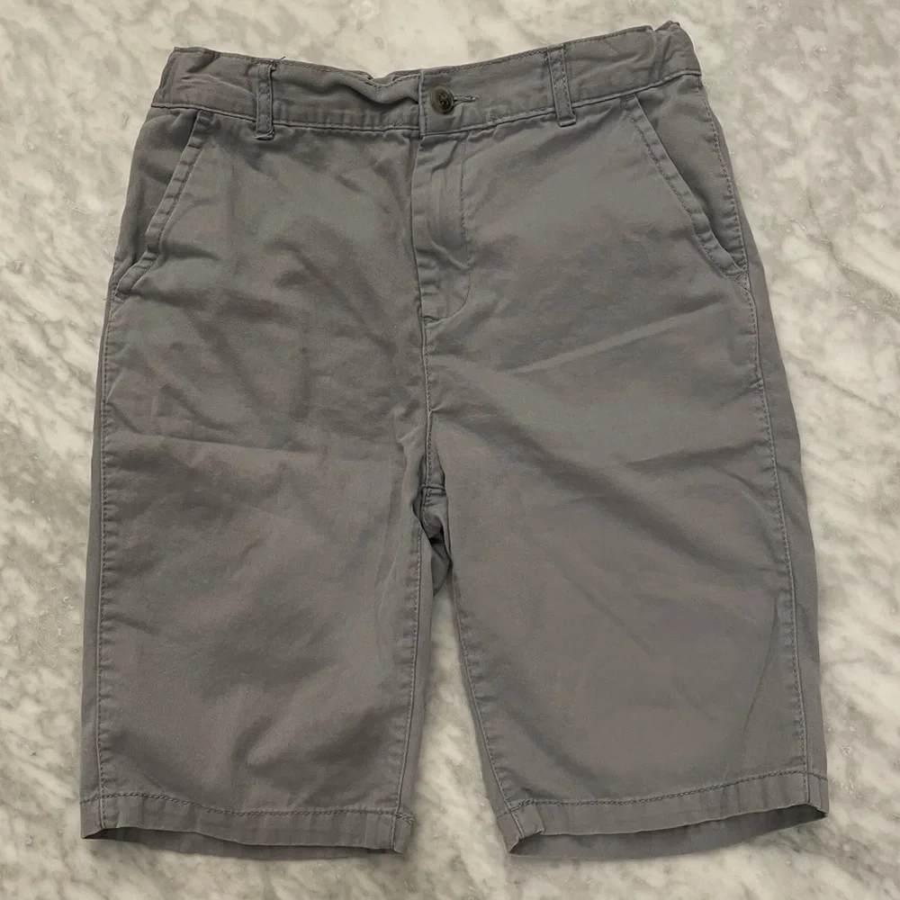 The Children’s Place Boy’s Cotton Gray Shorts Size 14